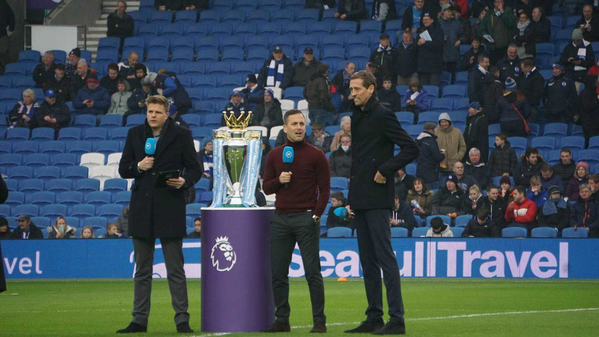 坚忍不拔的 坚忍不拔的