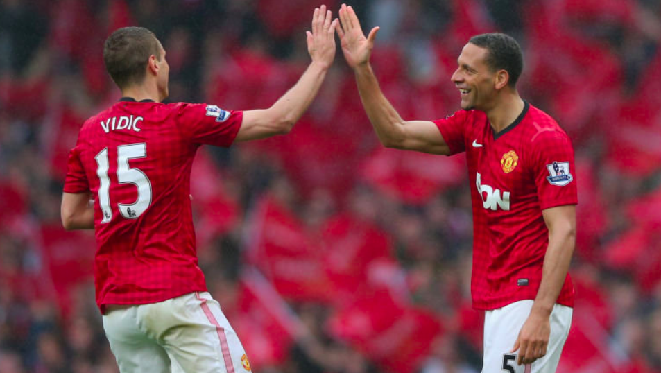 从绿茵场到 从绿茵场到